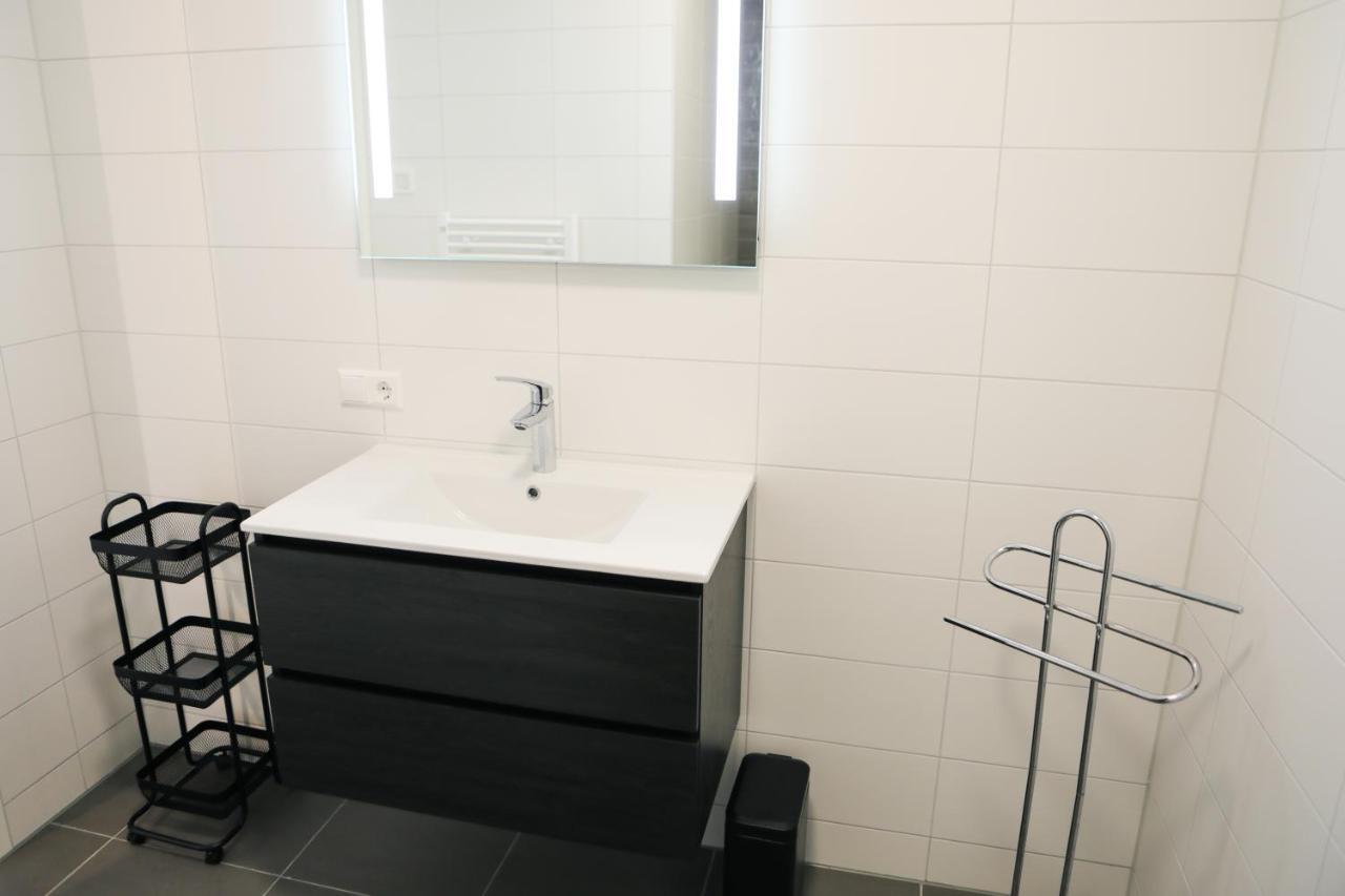 Luxe 4 Persoons Appartement In Residence Marina Kamperland 2C Екстер'єр фото
